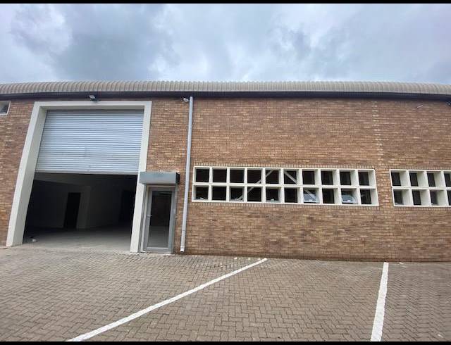 679M² WAREHOUSE TO LET IN SPRINGFIELD
